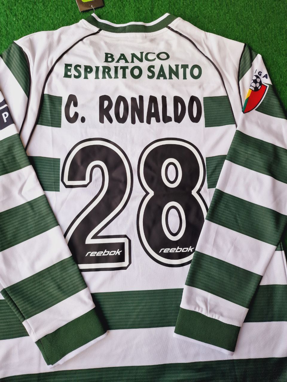 Cristiano Ronaldo Sporting Lisbon 2001 2003 First Season Long Sleeve Retro Jersey – 7