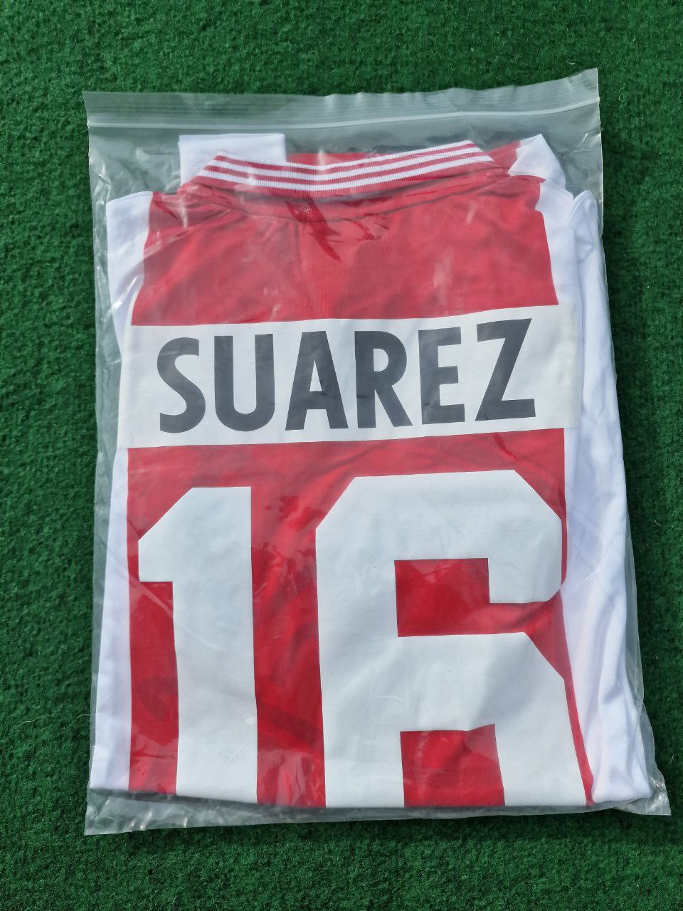 Luis Suarez Ajax Fc Retro Jersey – 4