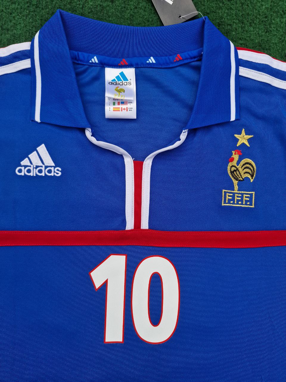 Zinedine Zidane France EURO 2000 2002 Retro Football Jersey – Detailed View