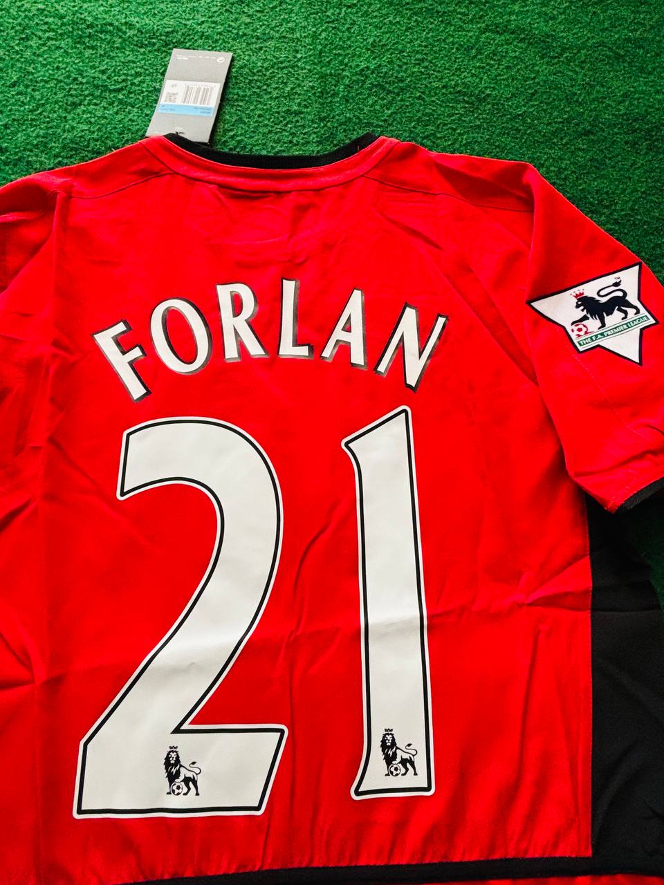 Diego Forlan Manchester United 2002-2004 Home Retro Jersey – Front View