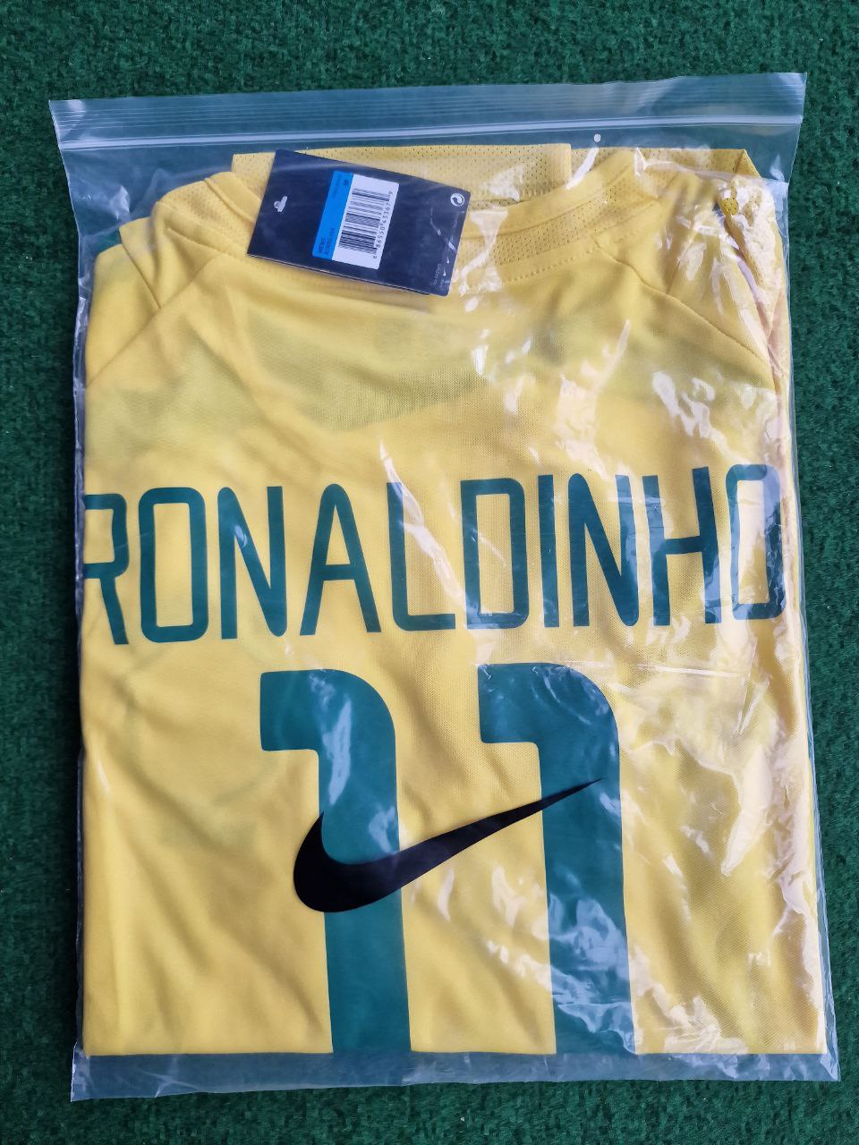 Ronaldinho Brazil 2002 World Cup Retro Football Jersey – 8