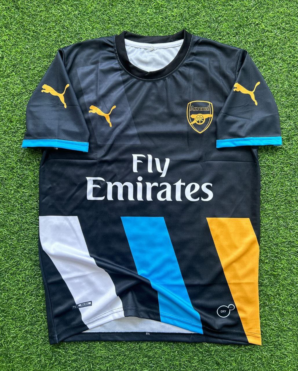 Mesut Ozil Arsenal Retro Jersey – 4