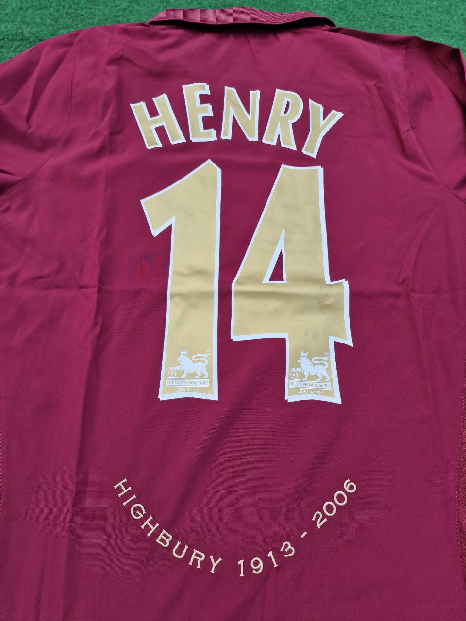 2006 Thierry Henry Arsenal Highbury Burguny Premier League Patch Retro Football Jersey – Detailed View