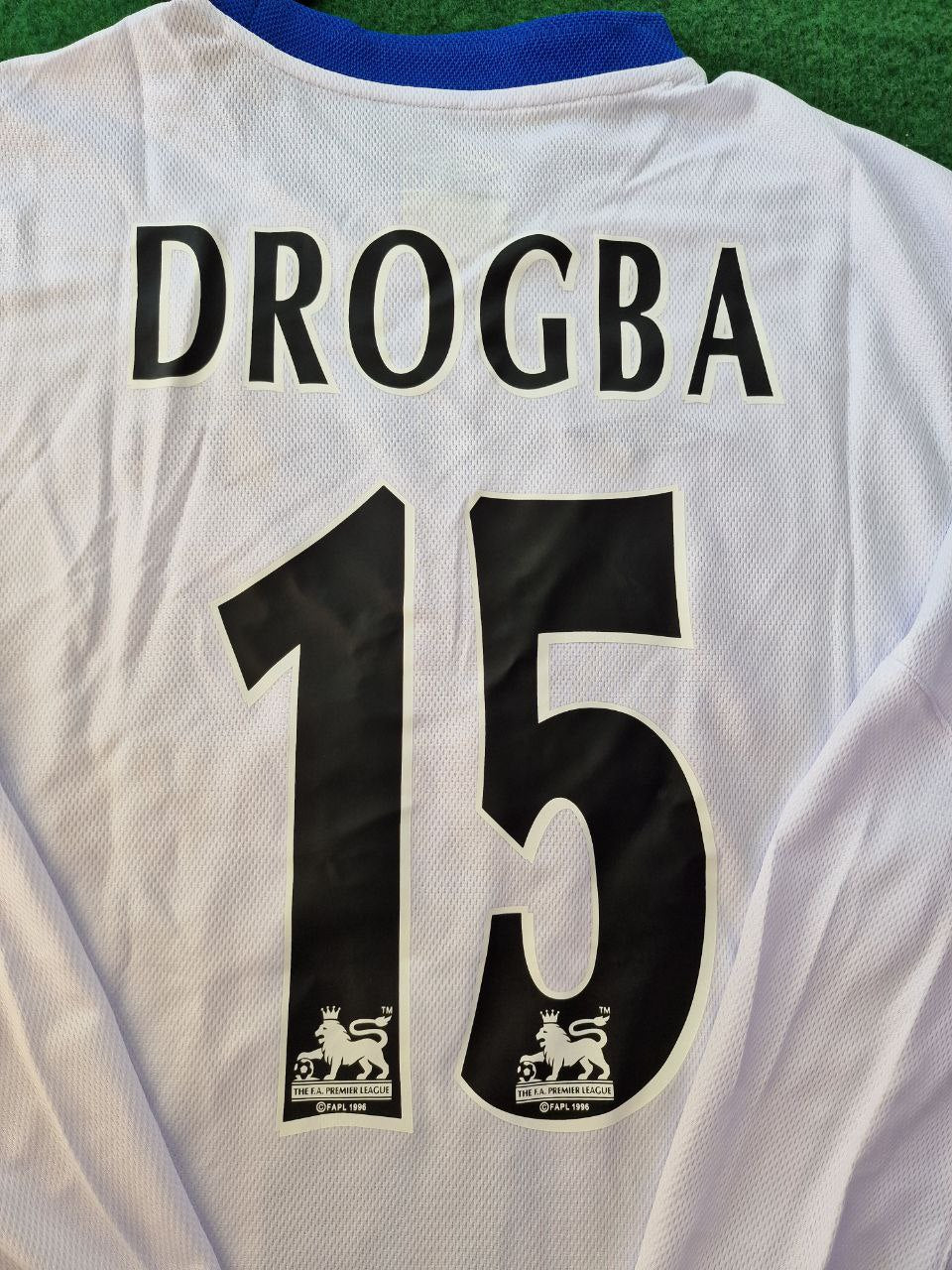 Didier Drogba 15 Chelsea Away 2004 Retro White Long Sleeve Jersey Kit – Detailed View