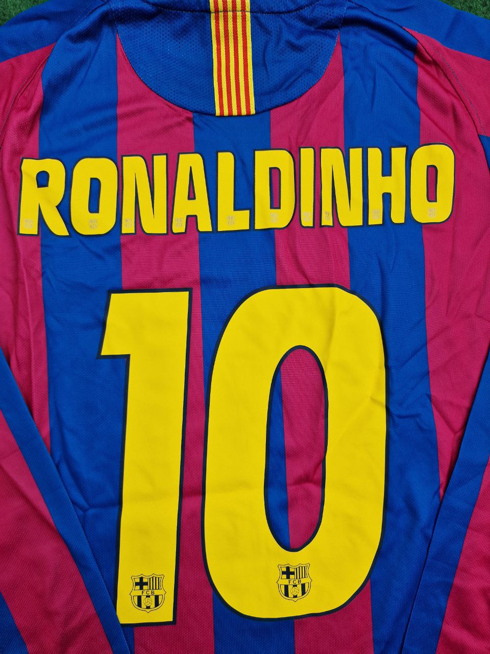 2005/06 Ronaldinho #10 Barcelona Long Sleeve Retro Football Jersey – 6