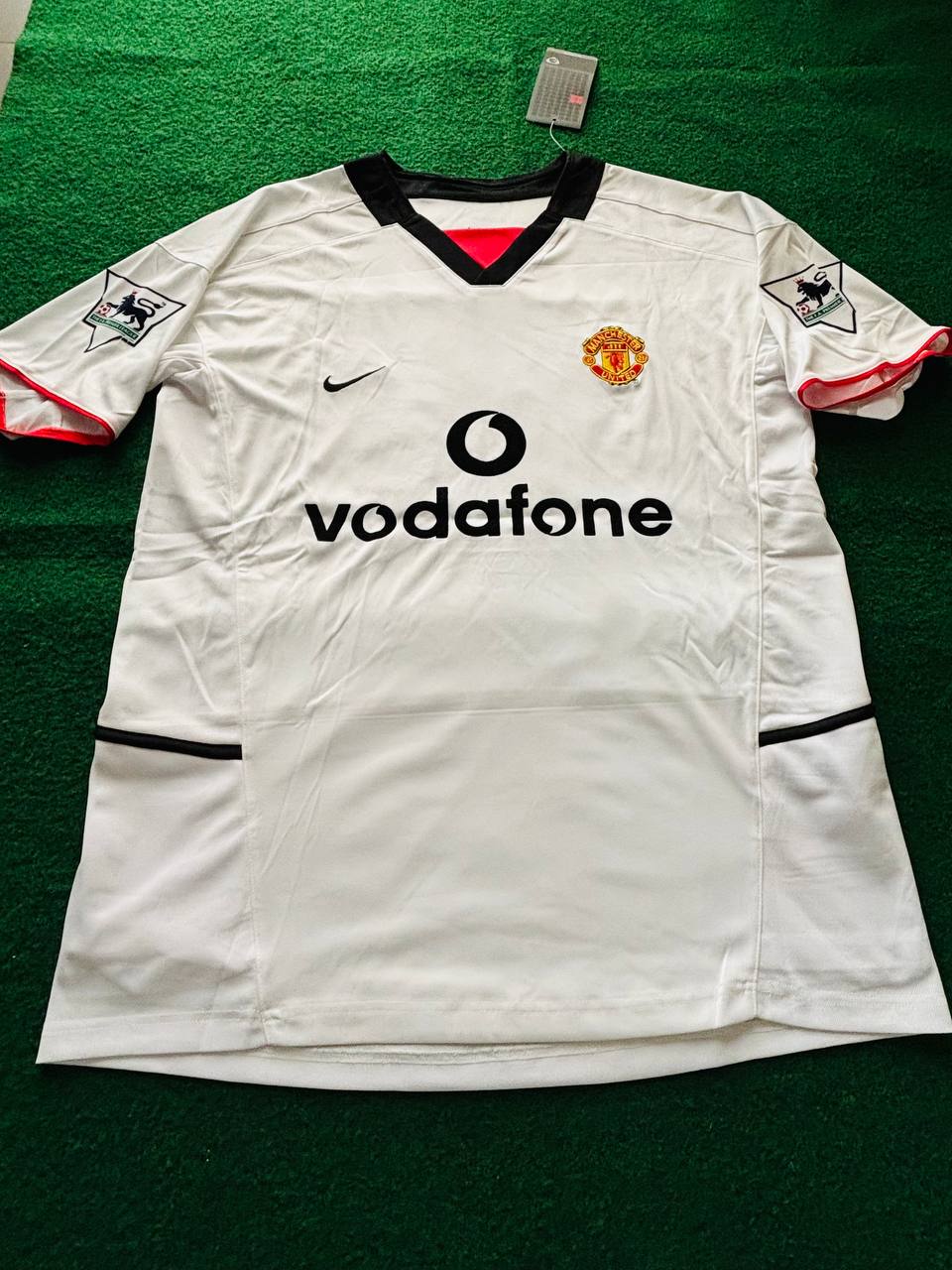 Diego Forlan Manchester United 2002 2004 Retro Jersey – Detailed View