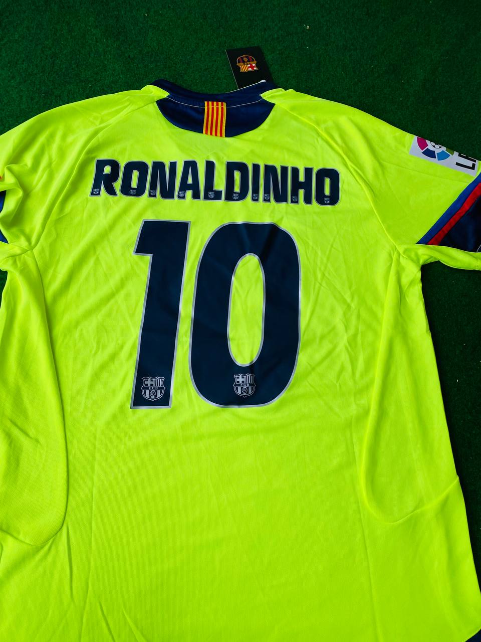 Ronaldinho Gaucho Barcelona 2005 2006 Green Yellow Retro Jersey – 5