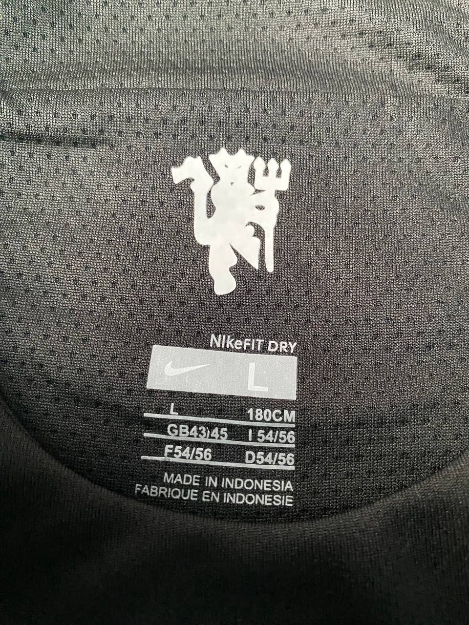 Manchester United Black Retro Jersey – Ryan Giggs 2007/08 – 5