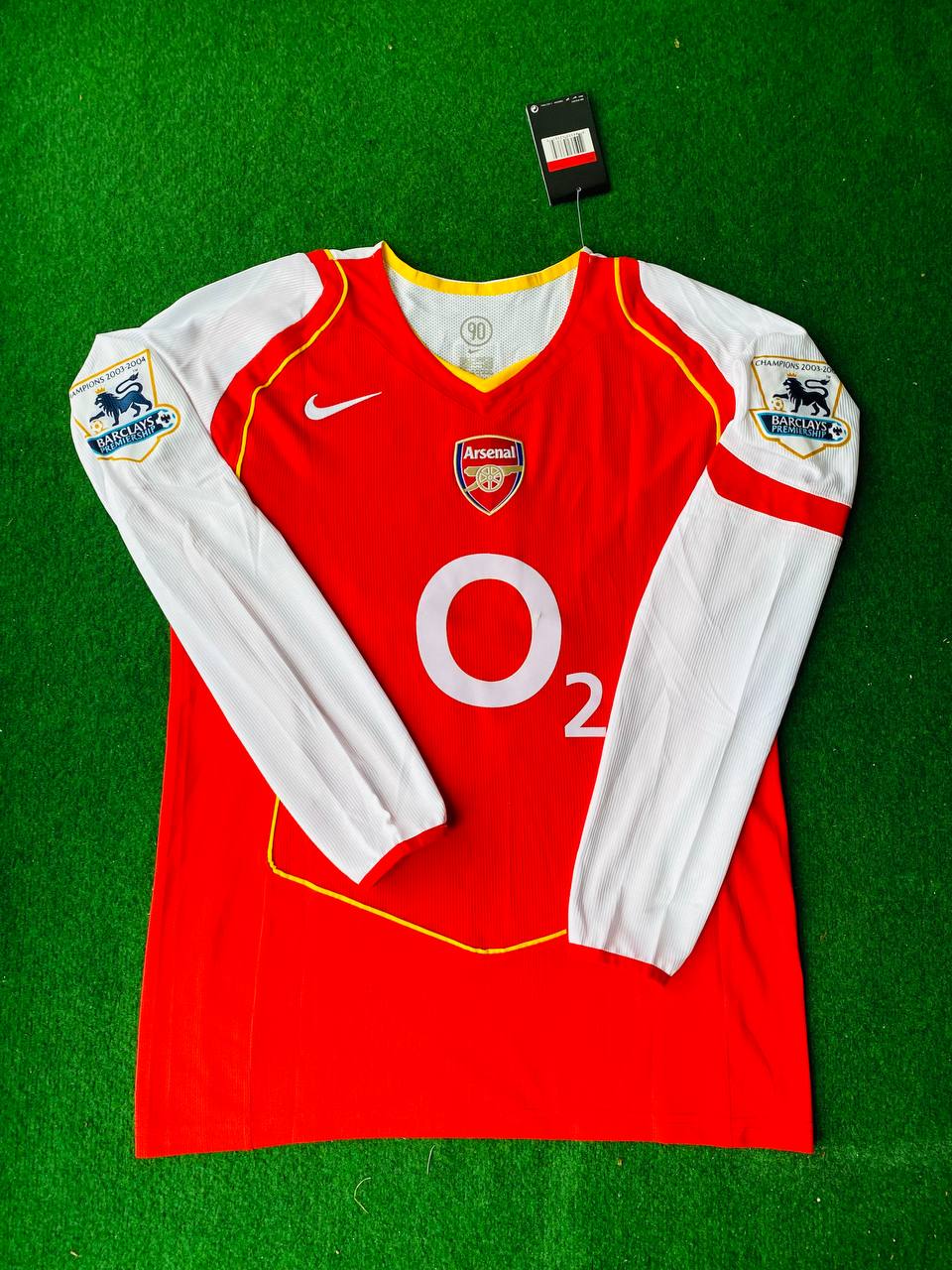 Thierry Henry Arsenal Retro Long Sleeve Football Jersey – Front View