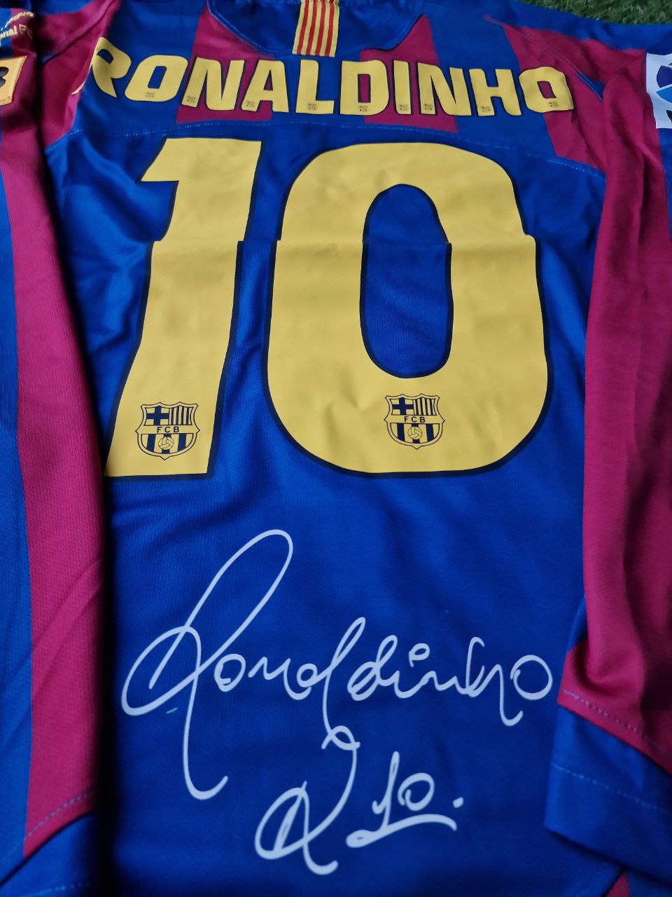 Ronaldinho Gaucho 10 – Barcelona 2006 Final Retro Long Sleeve Football Jersey – | | – 4