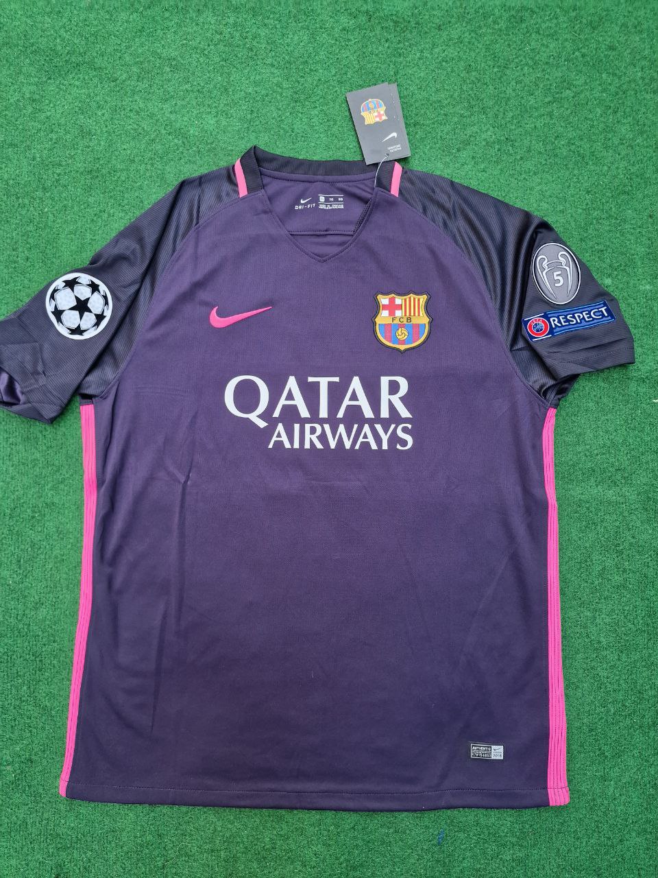2014/15 Sergio Busquets Retro Black Pink Football Jersey – Detailed View