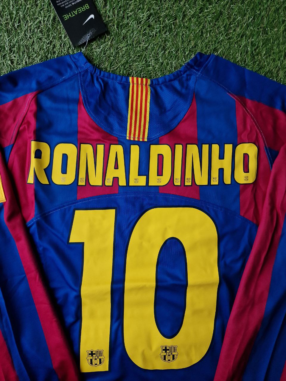 Ronaldinho Gaucho 10 – Barcelona 2006 Final Retro Long Sleeve Football Jersey – | | – Detailed View