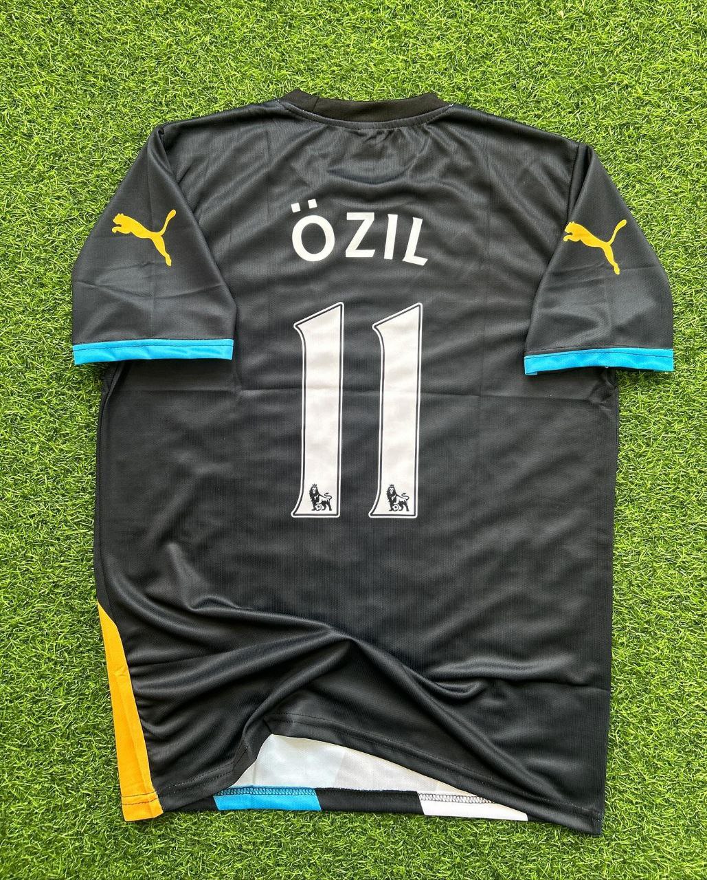 Mesut Ozil Arsenal Retro Jersey – Detailed View