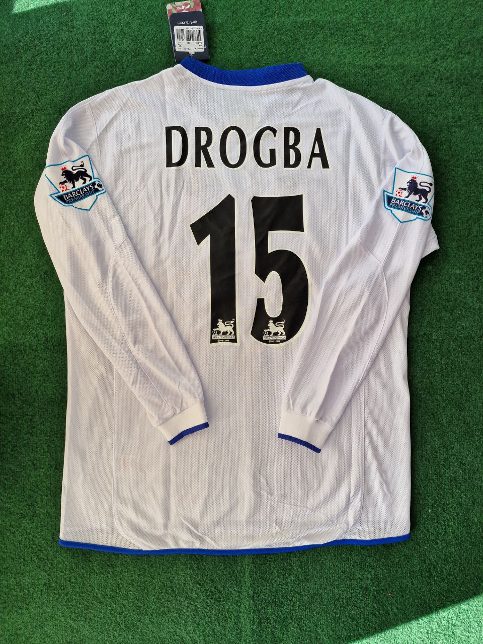 Didier Drogba 15 Chelsea Away 2004 Retro White Long Sleeve Jersey Kit – Back View