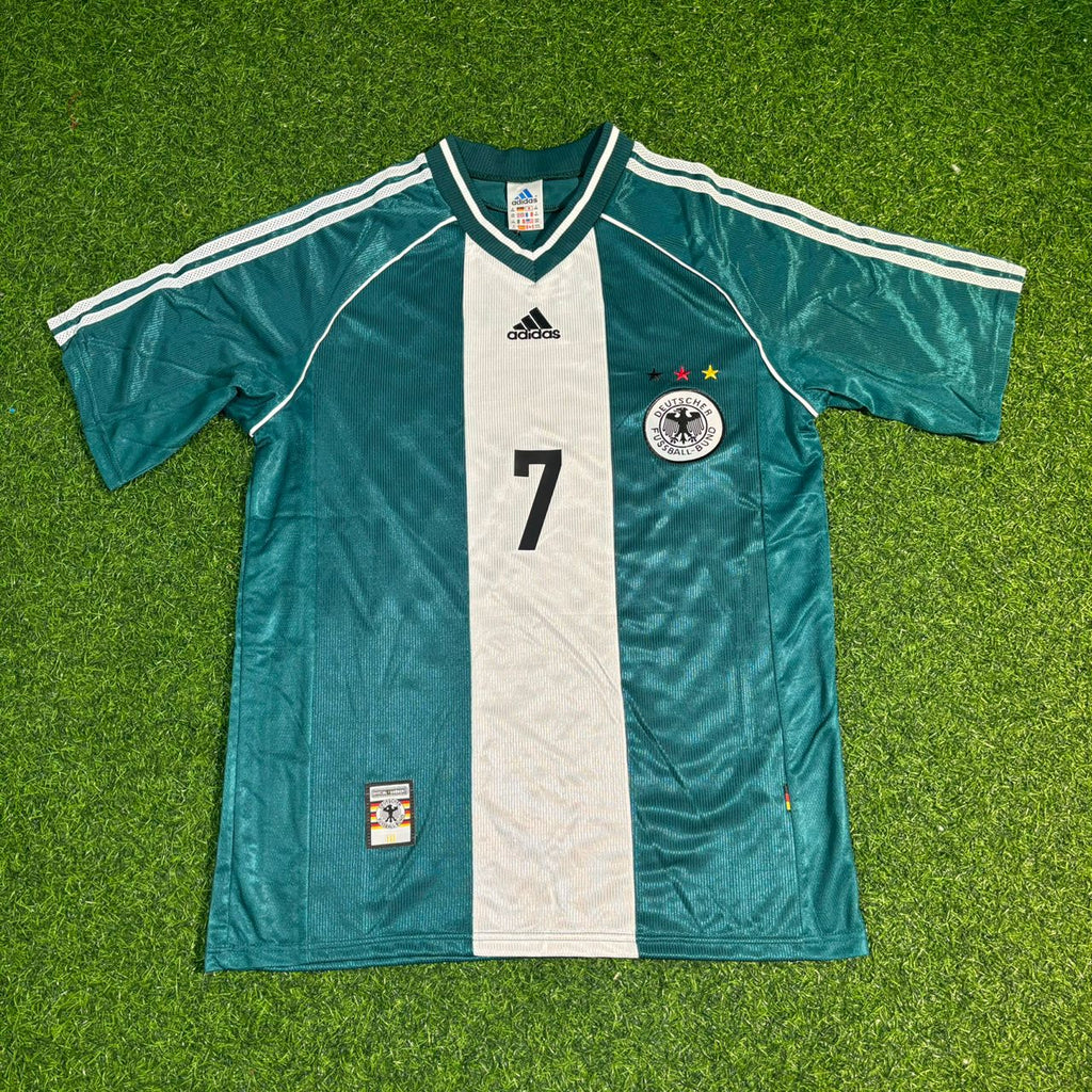 Germany Retro Grün – Pierre Littbarski #7 Deutschland Auswärts – Front View