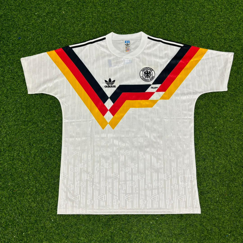 1990 Germany World Cup Pierre Littbarski Deutschland Retro Fußballtrikot – Front View