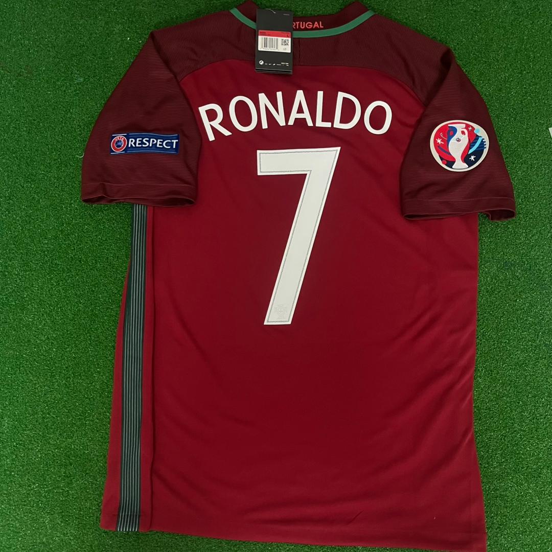 Cristiano Ronaldo Portugal EURO 2016 Final Retro Jersey – Detailed View