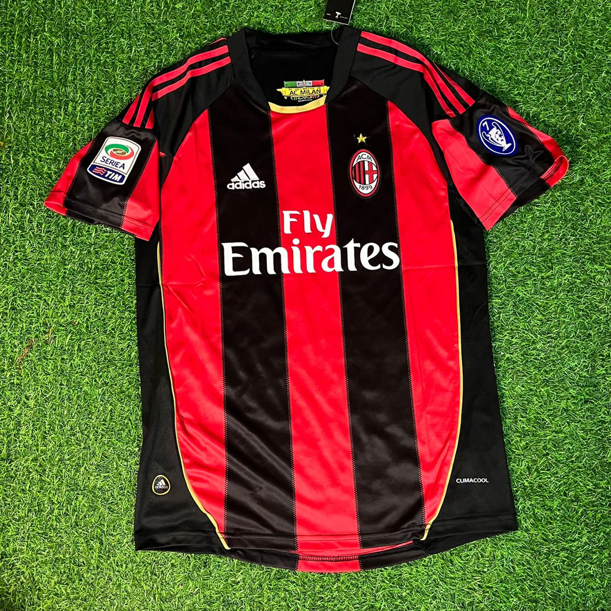 Kevin Prince Boateng Milan 2010 2011 Retro Jersey – Front View