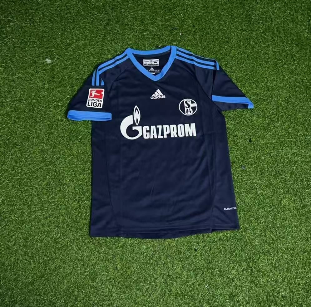 Schalke 04 Retro Away Home Jersey Rot Football Jersey – Olaf Thon – Front View