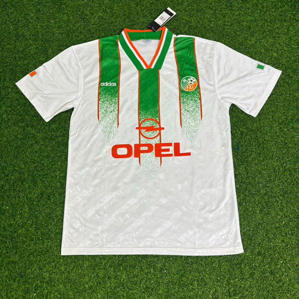 Ireland 1994 Season Away Retro Football Jersey – Ray Houghton – Front View