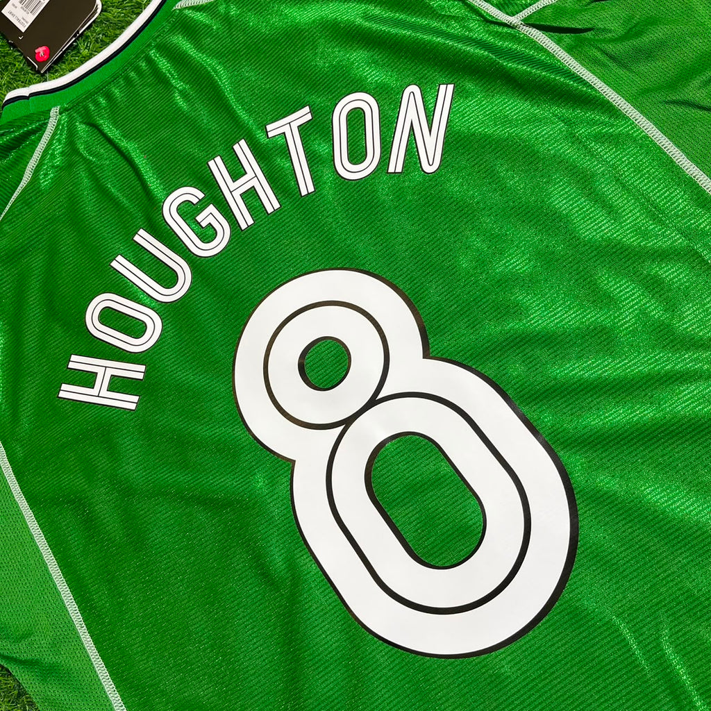 Ireland Retro Green Football Jersey – Ray Houghton – Detailed View