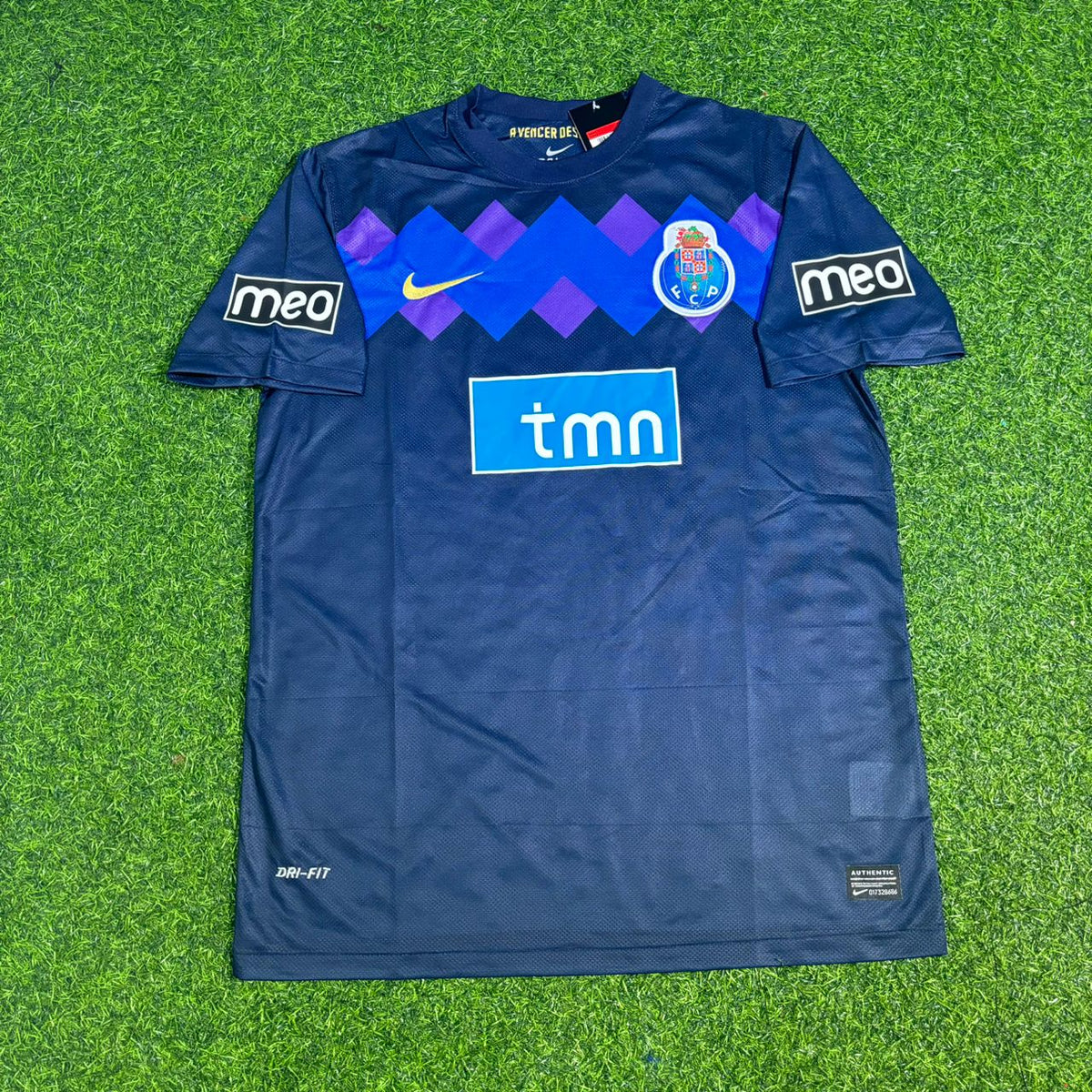 Porto Home Retro Football Jersey – Ricardo Quaresma FC – Front View