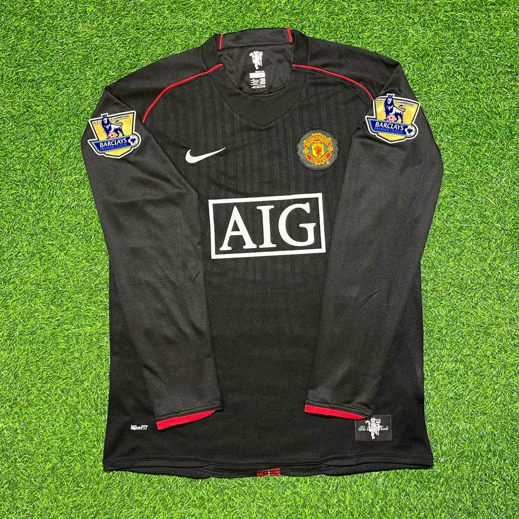 Rio Ferdinand 2007-2008 Manchester United Black Retro Jersey – Front View