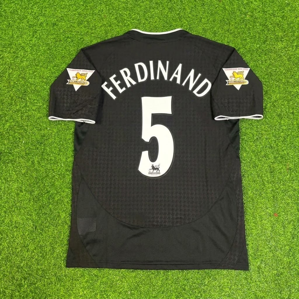 Rio Ferdinand Manchester United 2003-2004 Away Black Retro Football Jersey – Back View