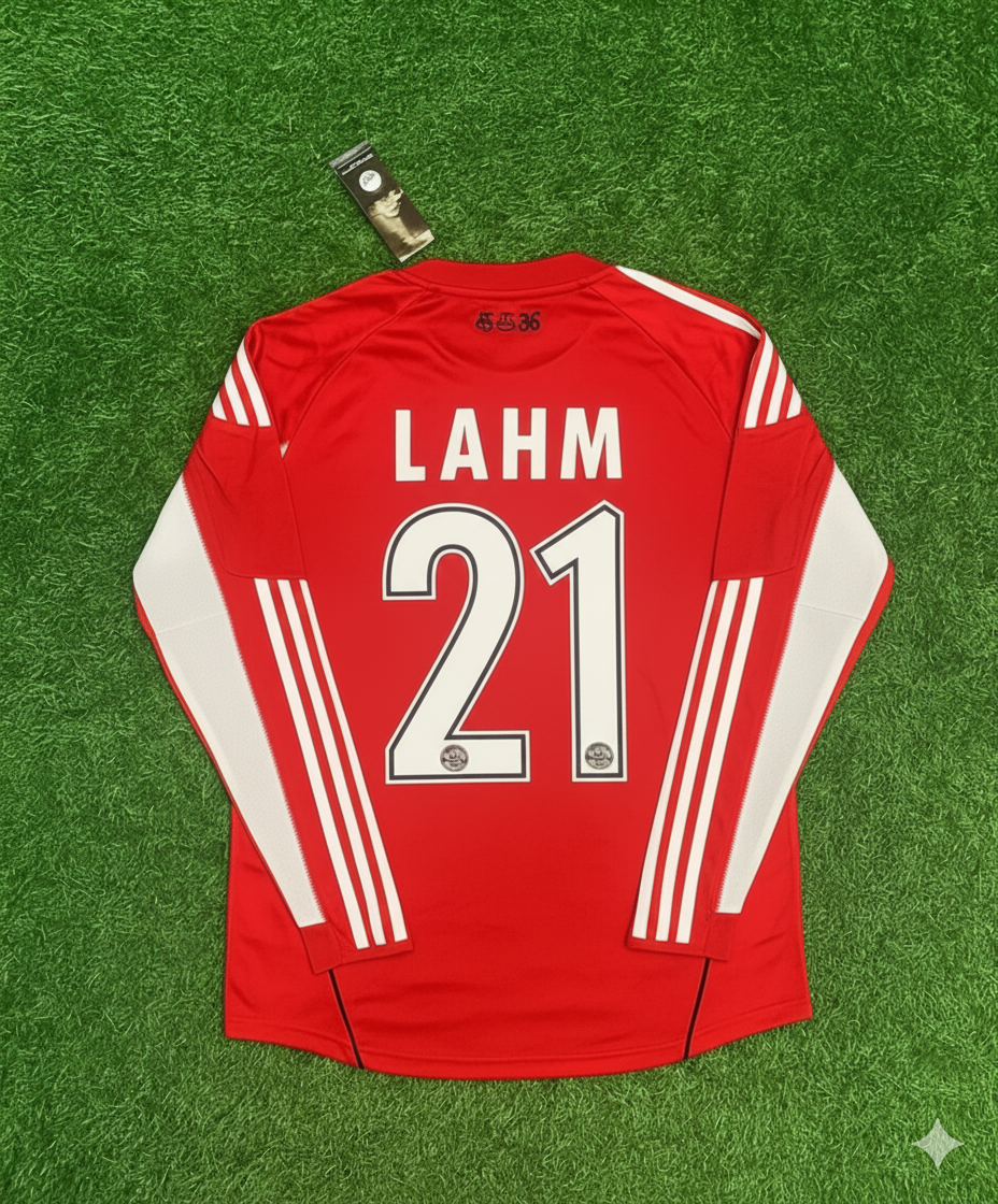 Philipp Lahm FC Bayern Munich 2010/11 Red Retro Jersey – Back View