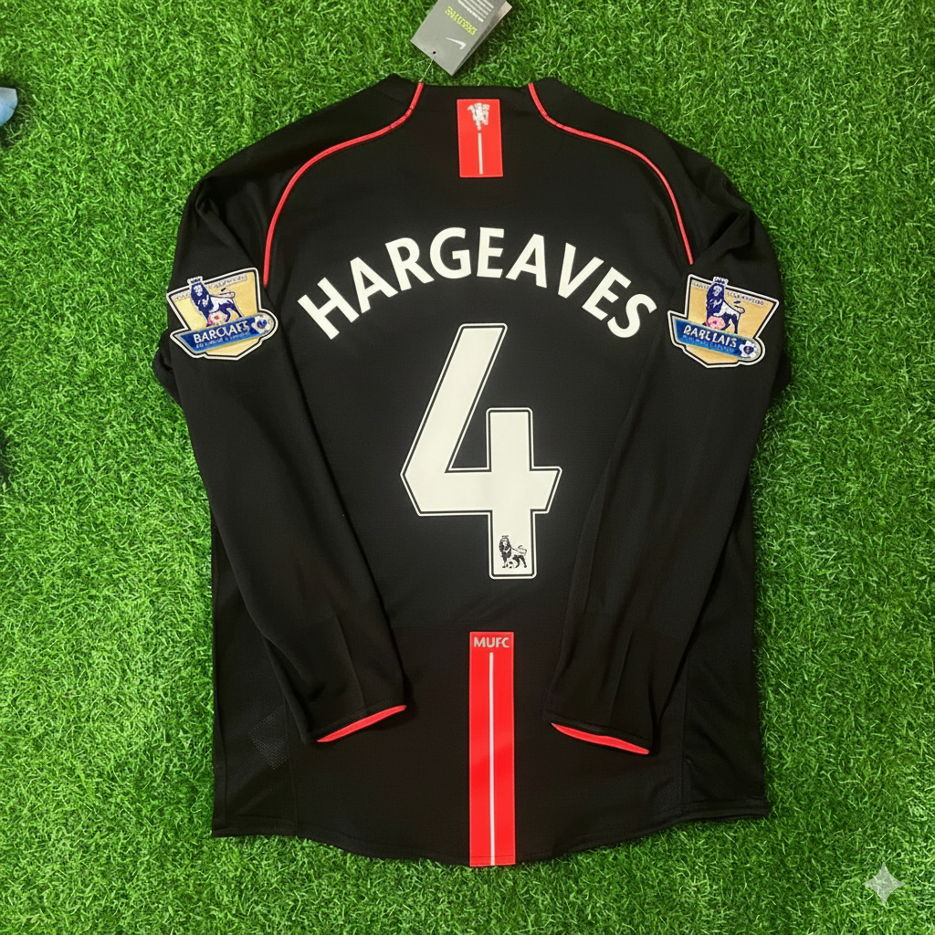 Owen Hargreaves 2007-2008 Manchester United Black Retro Jersey – Back View