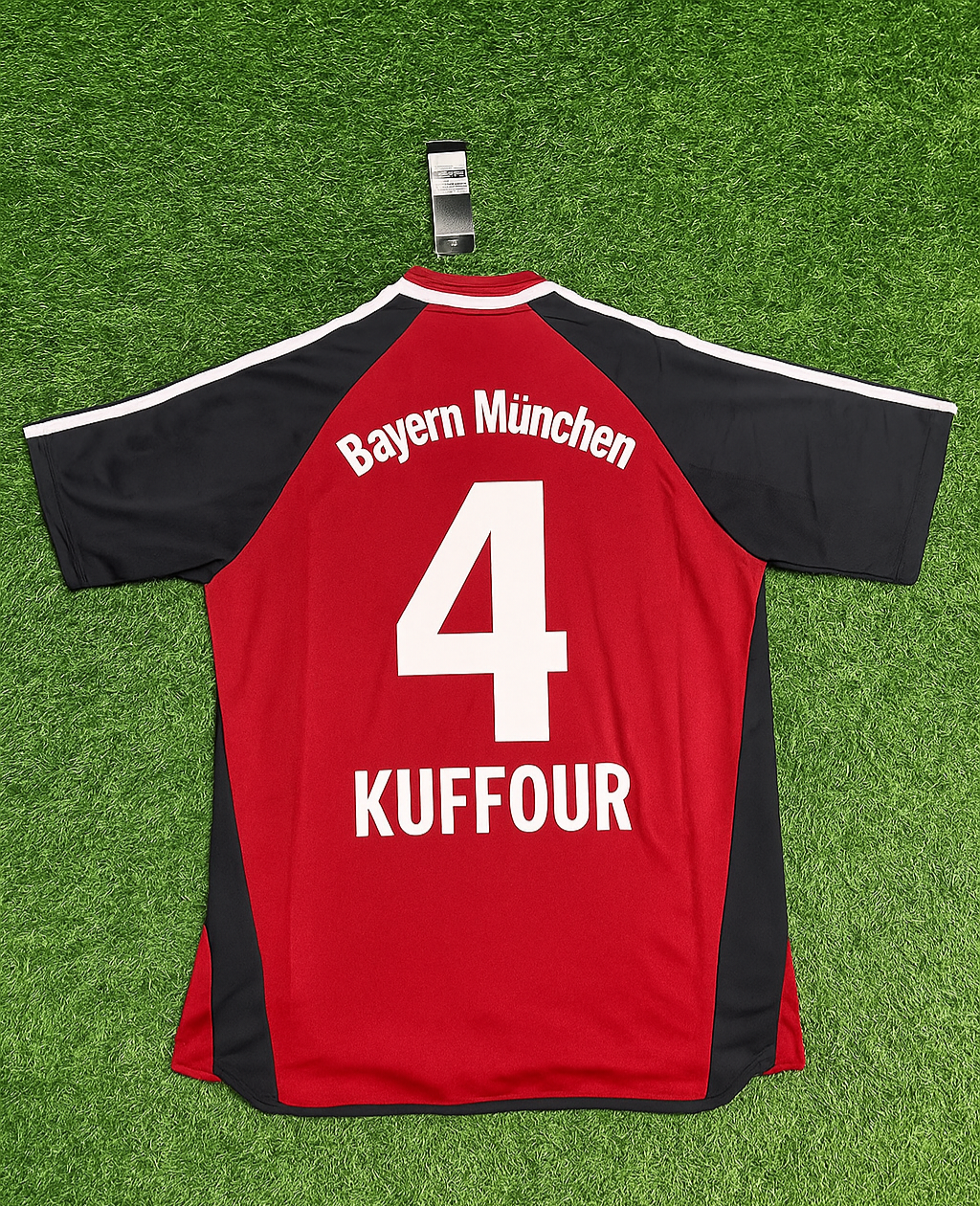 2001/02 Samuel Kuffour Bayern Munich Red Retro Football Jersey – Back View