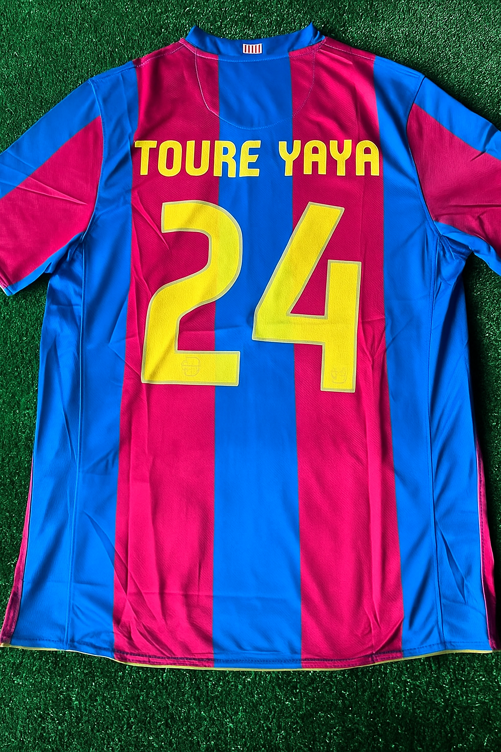 Yaya Toure Barcelona 2007 2008 Retro Jersey – Back View