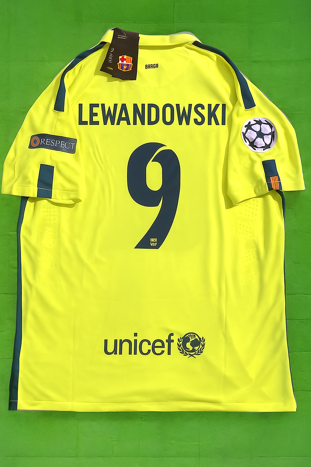 Robert Lewandowski 14/15 Retro Yellow Football Jersey – Back View