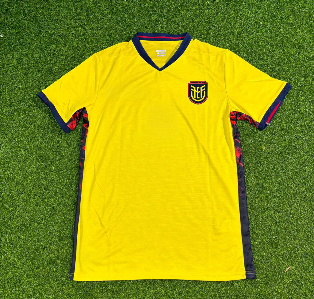 Pervis Estupiñán #7 Ecuador 2026 World Cup Football Jersey – Front View