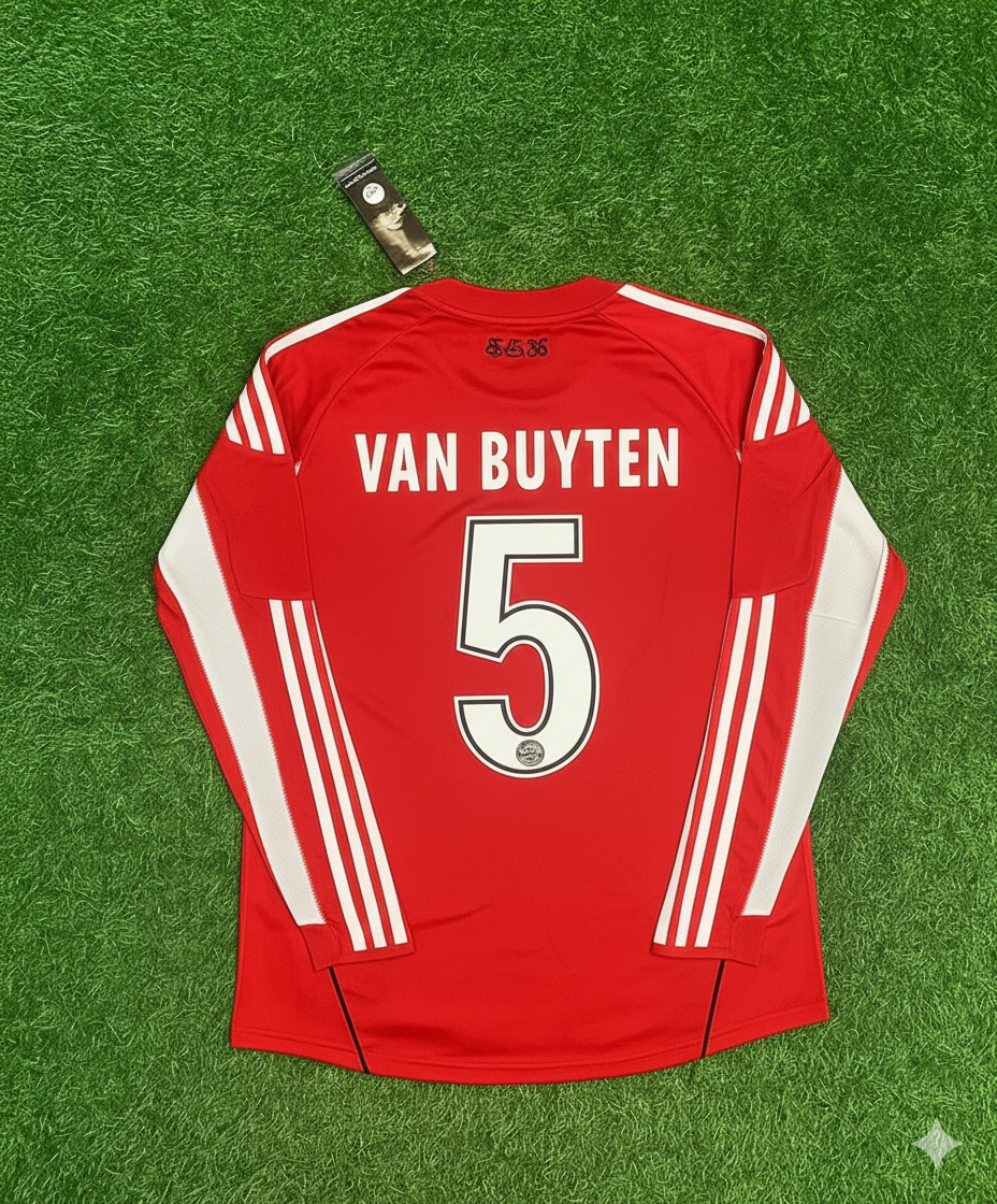 2010/11 Daniel van Buyten FC Bayern Munich Red Retro Football Jersey – Back View