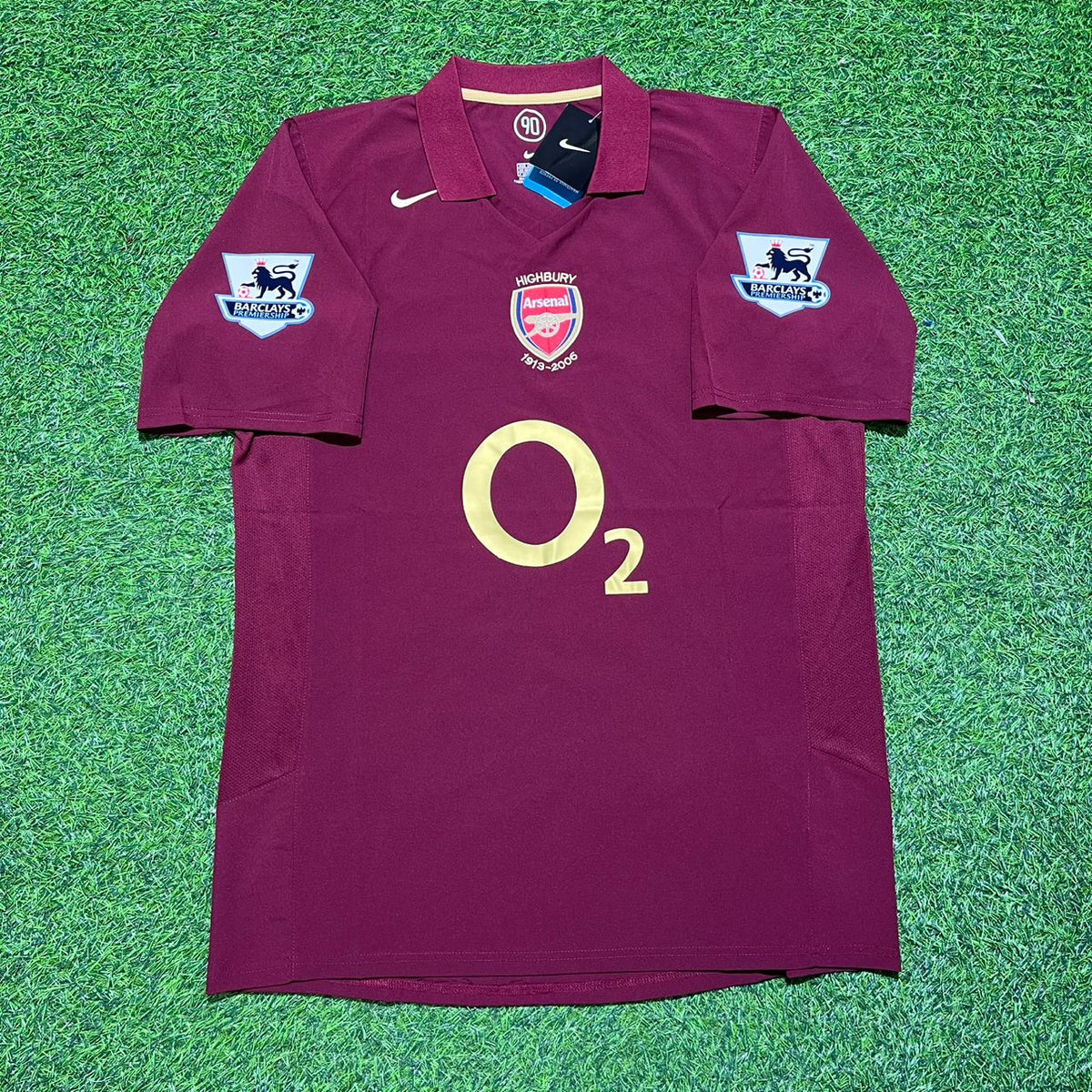 Robert Pires Arsenal 2006 Highbury Burgundy Retro Football Jersey – Front View