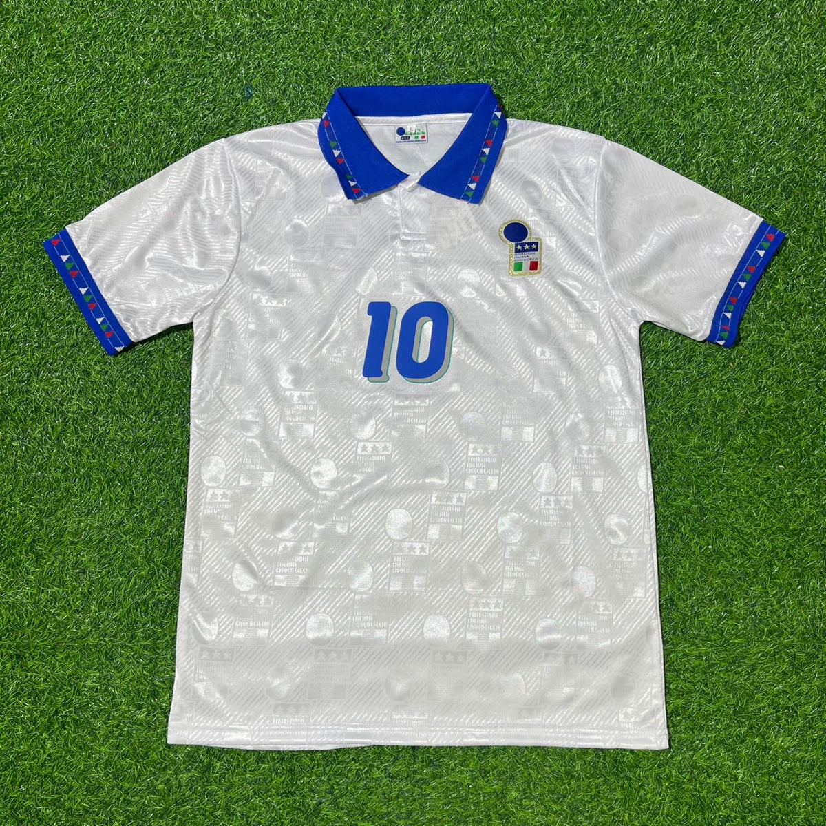 Roberto Baggio Italy 1994 World Cup White Retro Football Jersey – Front View