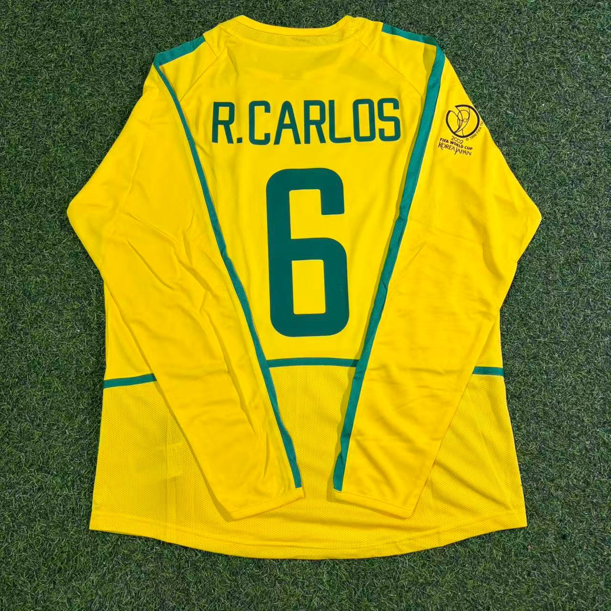 Brazil 2002 World Cup Final Yellow Long Sleeve Retro Football Jersey – Roberto Carlos – Back View