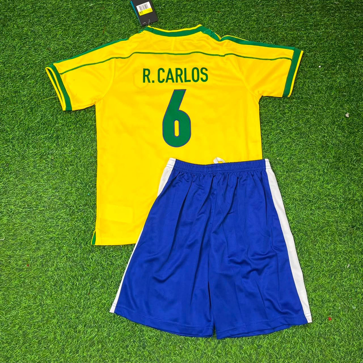 Roberto Carlos #6 Brazil 1998 World Cup Retro Kids Soccer Kit Jersey Kinder Enfant – Back View