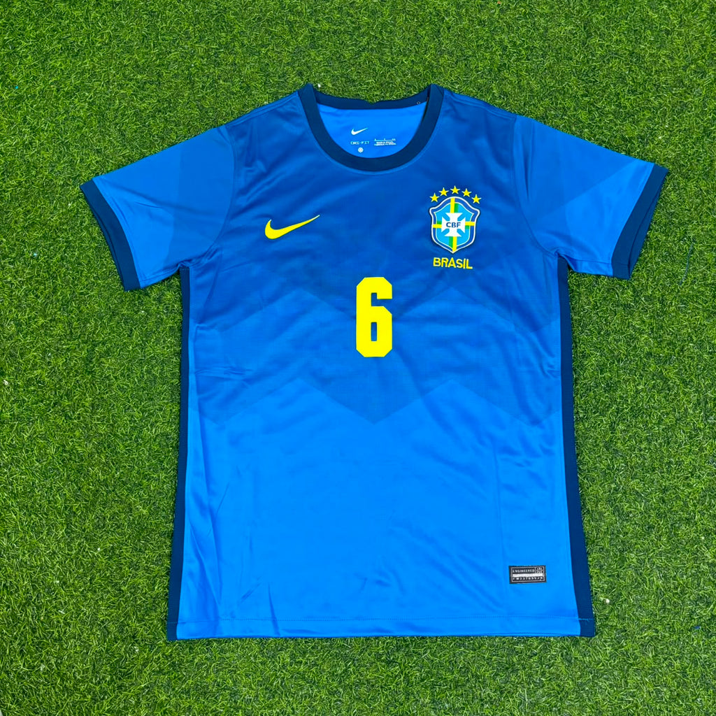 Roberto Carlos Brazil Blue Football Jersey – Front View
