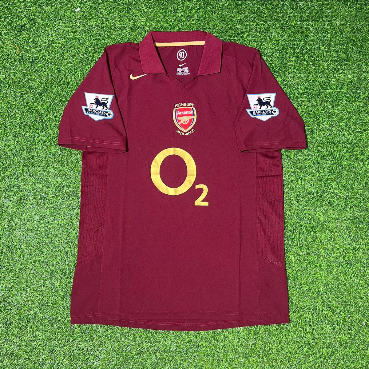 Robin van Persie Arsenal 2006 Highbury Burgundy Retro Football Jersey – Front View