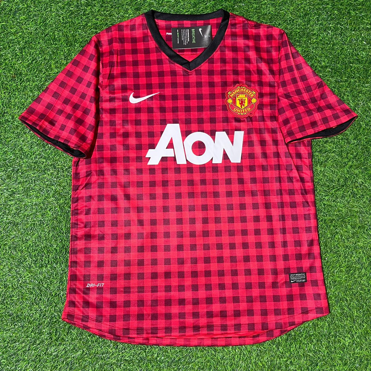 2012 Robin van Persie Manchester United 2013 Season Red Retro Football Jersey – Front View