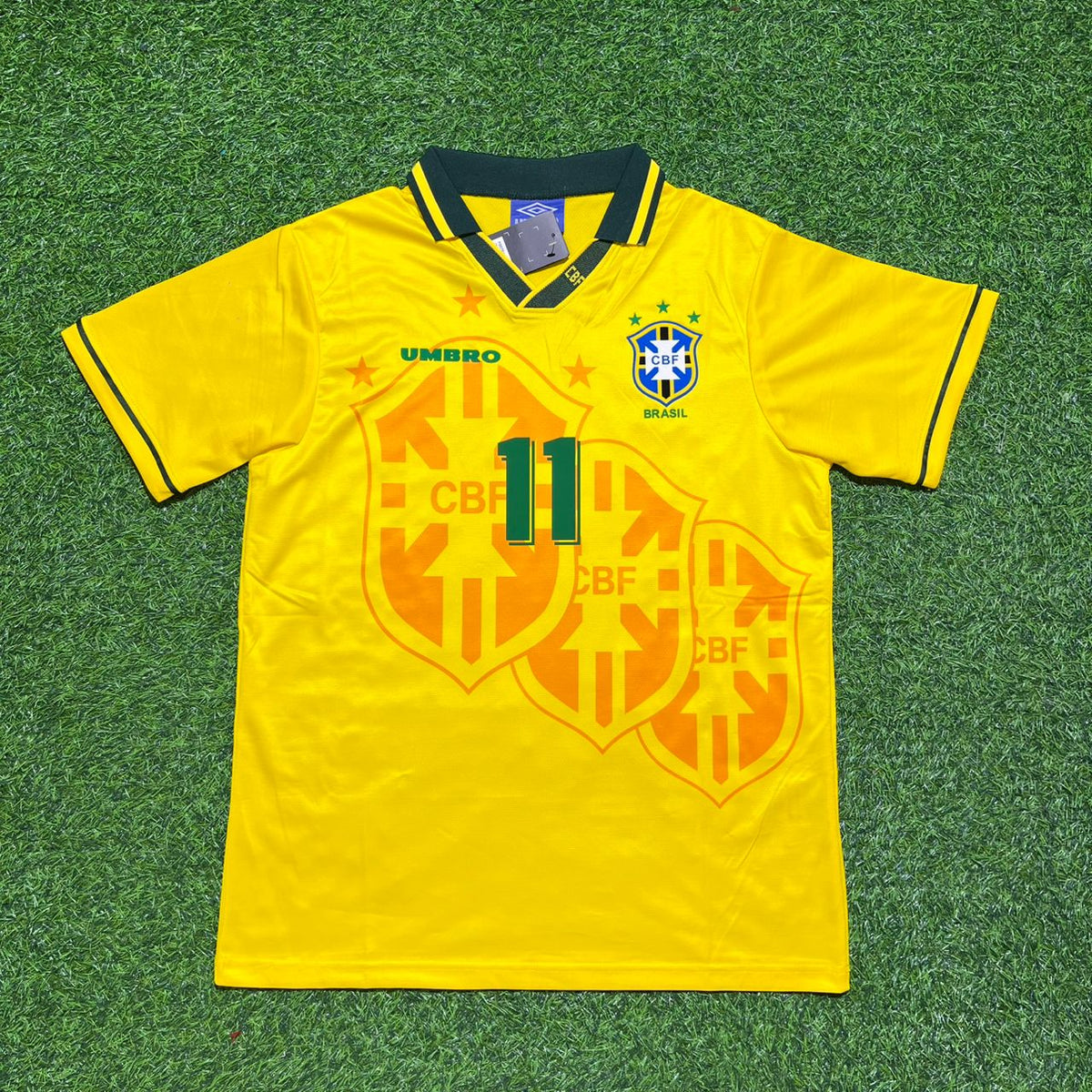 Brazil 1994 World Cup Final Retro Football Jersey – Romário #11 – Front View