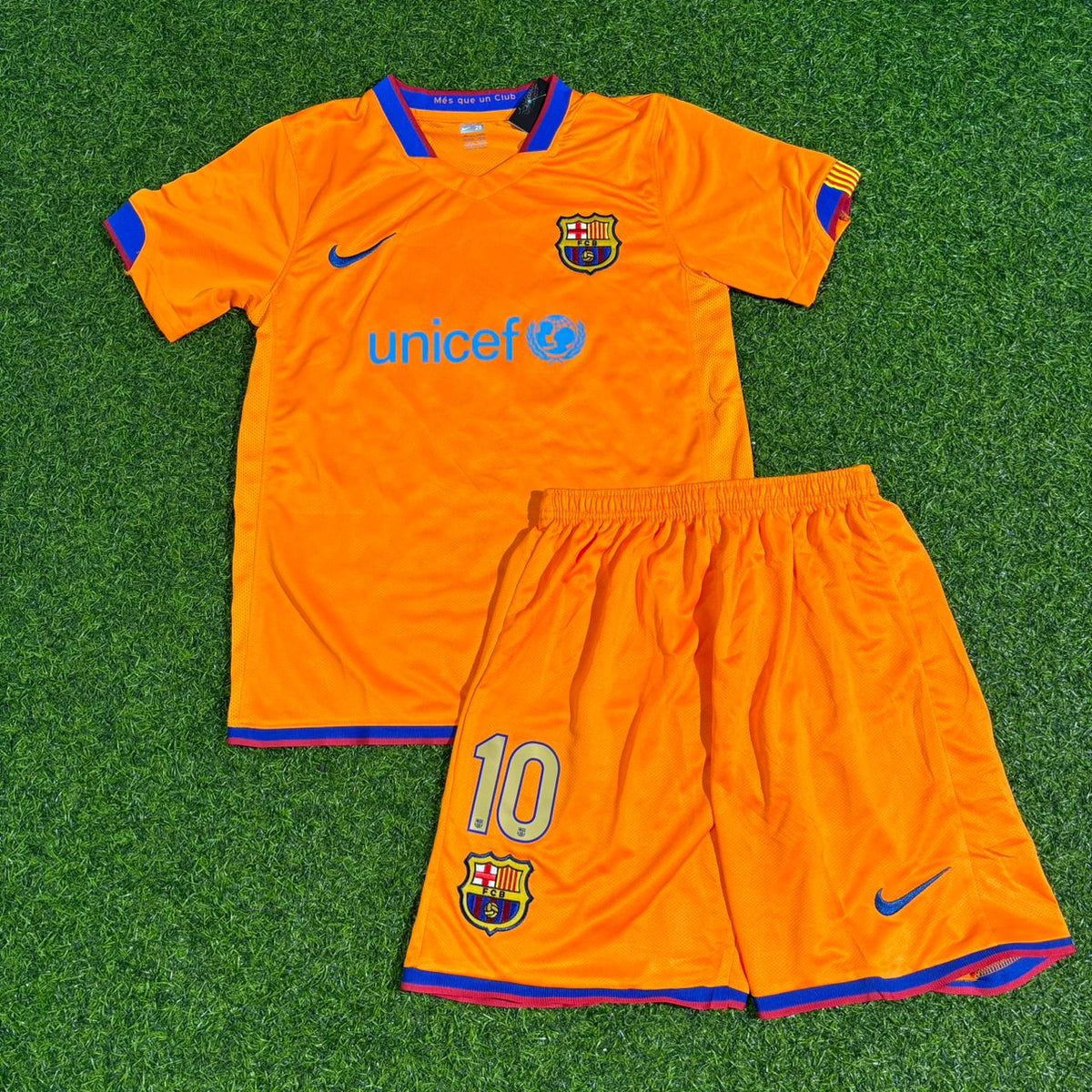 2006/07 Ronaldinho Barcelona Orange Kids Retro Football Jersey – Front View