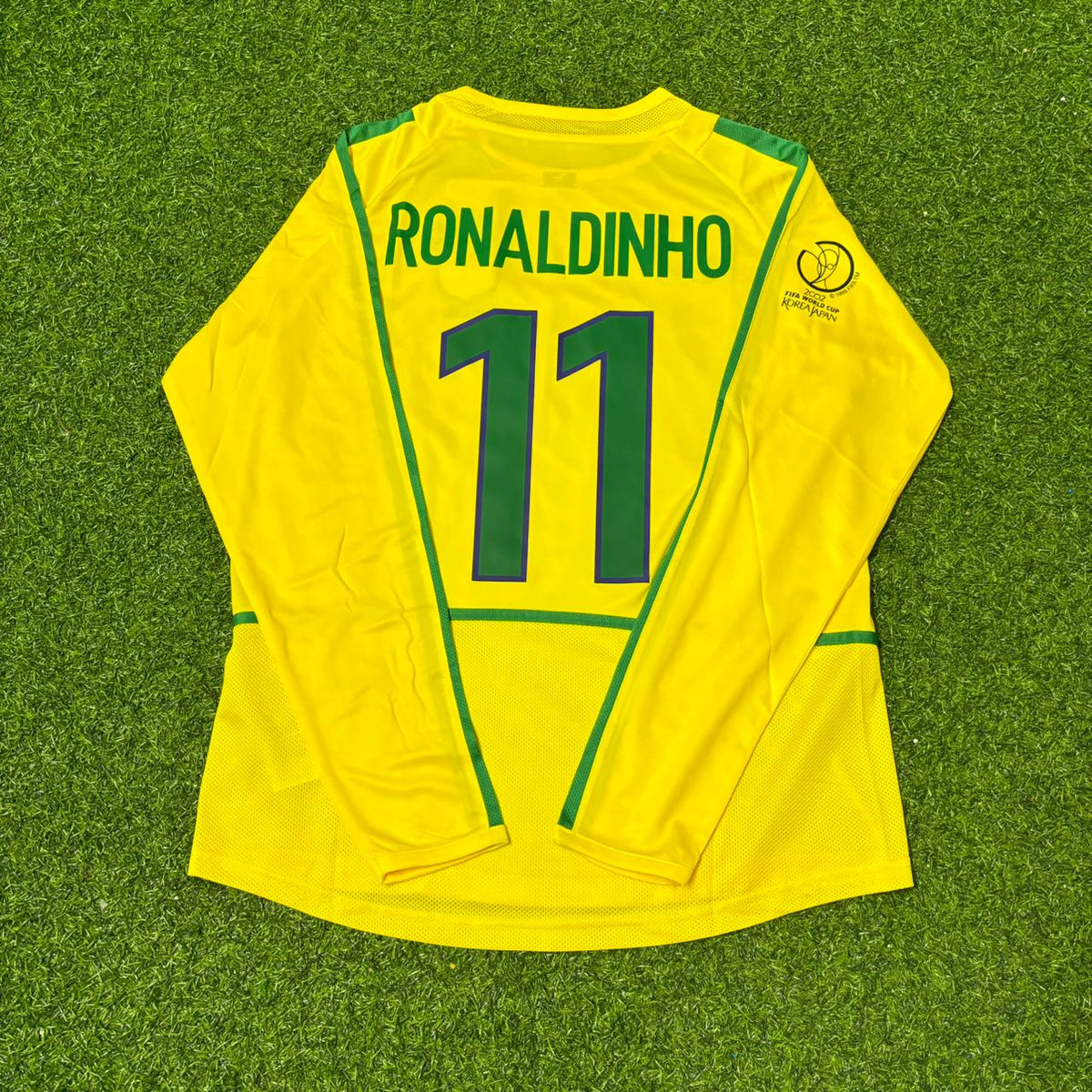 Brazil 2002 World Cup Final Yellow Long Sleeve Retro Football Jersey – Ronaldinho – Back View