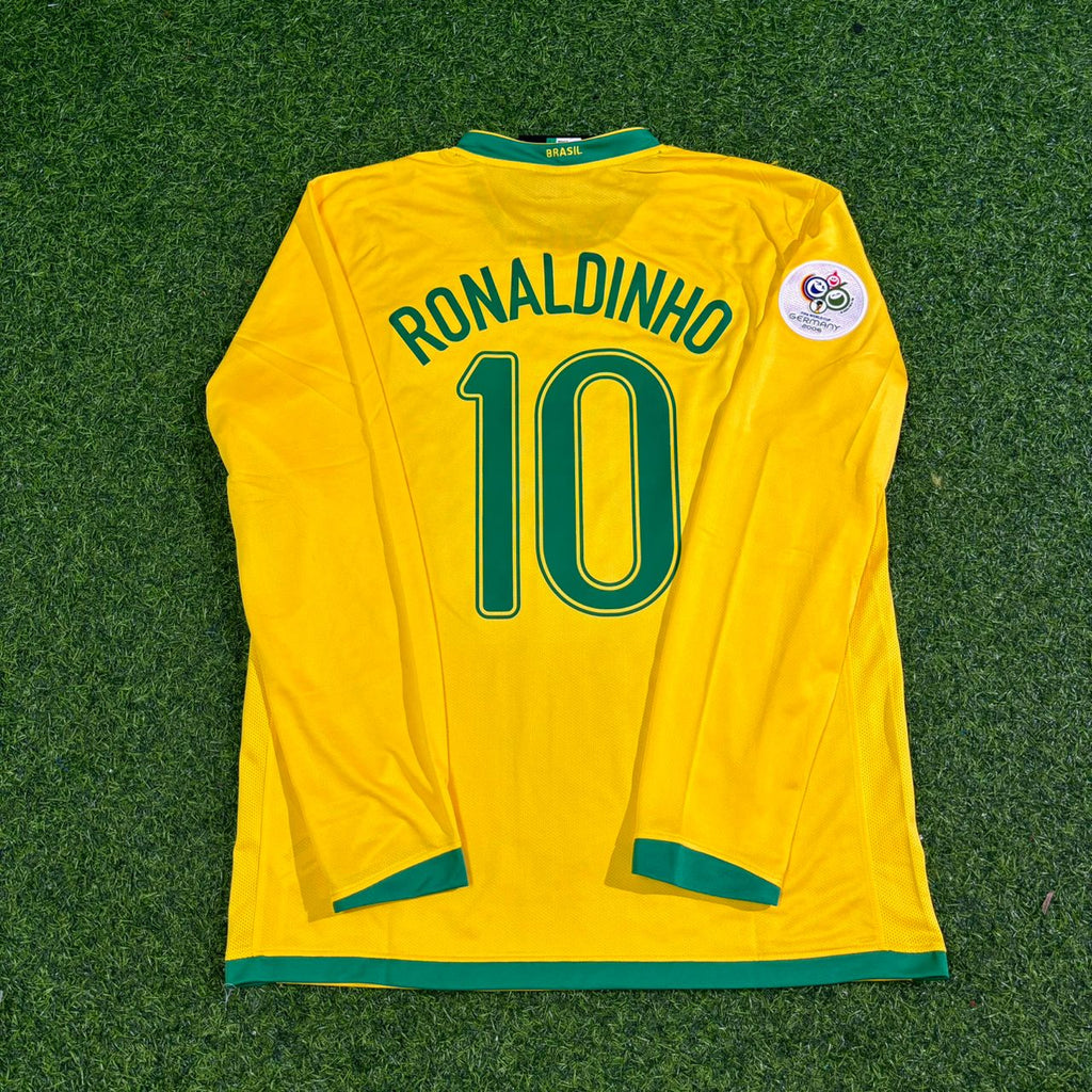 Brazil 2006 World Cup Long Sleeve Football Jersey – Ronaldinho Gaúcho #10 – Back View