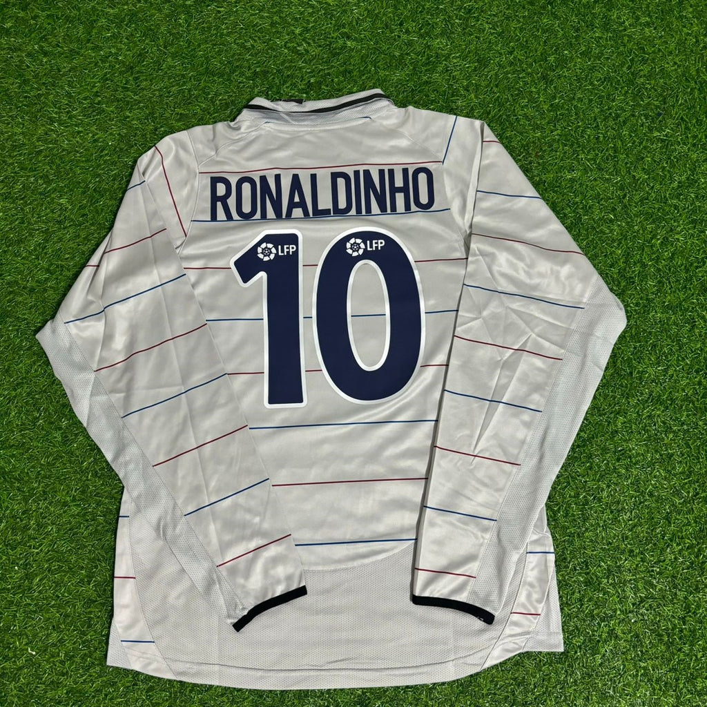 2003/04 Barcelona Away Long Sleeve Retro Football Jersey – Ronaldinho Gaucho – Back View