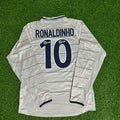 2003/04 Barcelona Away Long Sleeve Retro Football Jersey – Ronaldinho Gaucho – Back View