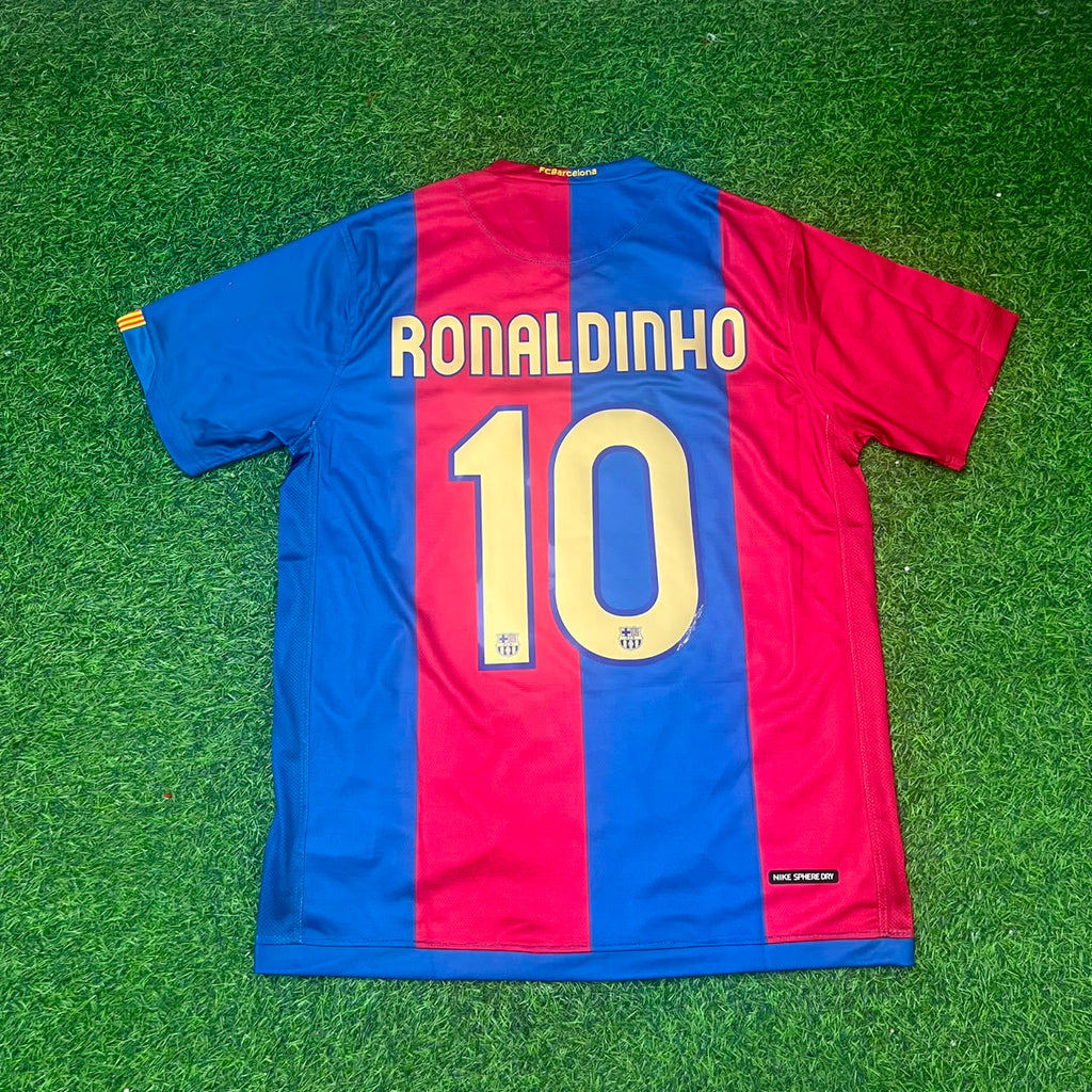 Barcelona 2006/2007 Home Retro Football Jersey – Ronaldinho Gaucho – Back View