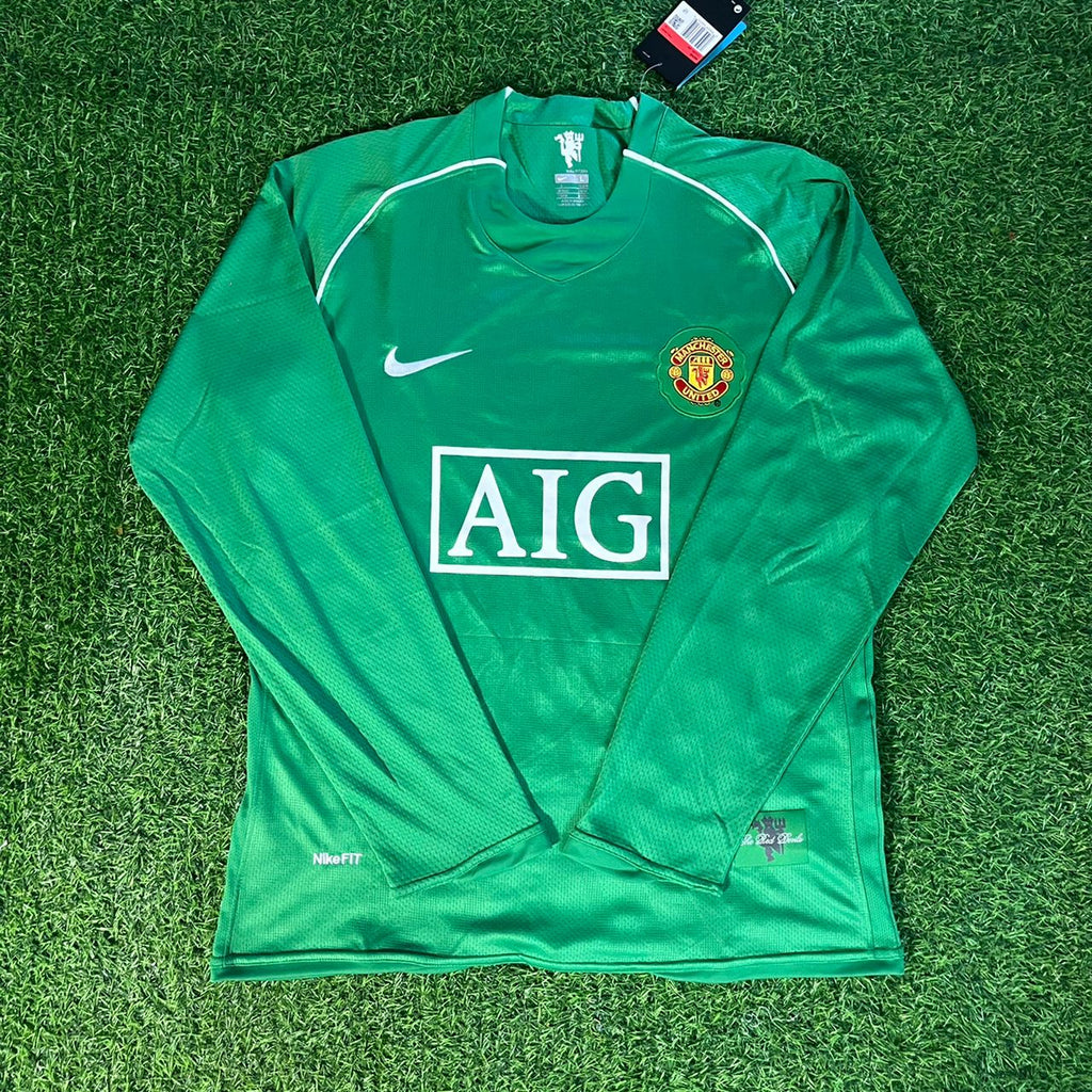 Manchester United Green Retro Long Sleeve Football Jersey – Cristiano Ronaldo – Front View